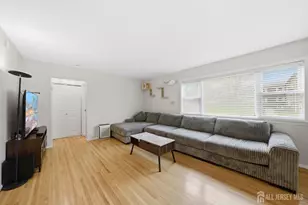 187 Evergreen Rd, Edison, NJ 08837 - Photo 10