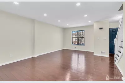 53 Heritage Lane, Fords, NJ 08863 - Photo 10