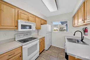 487A Grandin Rd, Monroe Township, NJ 08831 - Photo 6