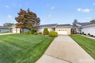 487A Grandin Rd, Monroe Township, NJ 08831 - Photo 1