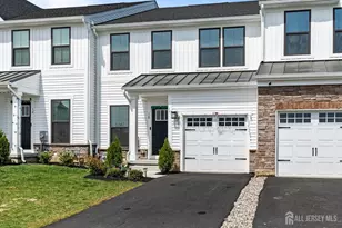 18 Rosemary Wy, Mount Laurel, NJ 08054 - Photo 2