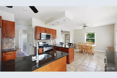 260 S Washington Avenue, Dunellen, NJ 08812 - Photo 12