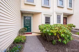 62 Fair Acres Ct, South Brunswick Township, NJ 08540 - Photo 1