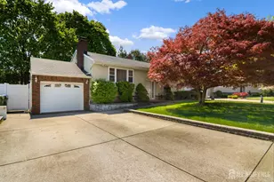 5 Elizabeth Ct, Edison, NJ 08817 - Photo 2