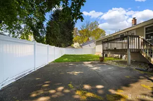 5 Elizabeth Ct, Edison, NJ 08817 - Photo 22