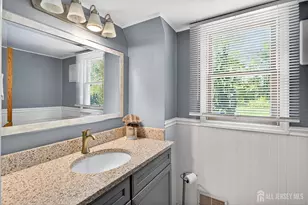 11 Apple Manor Ln, East Brunswick Township, NJ 08816 - Photo 12