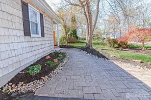 63 Independence Dr, East Brunswick Township, NJ 08816 - Photo 4