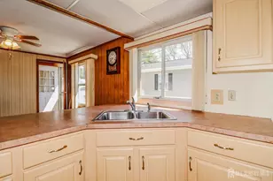 334 Pond Ct, Spotswood, NJ 08884 - Photo 12