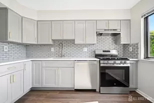 191 Hampshire Dr, Plainsboro Township, NJ 08536 - Photo 4