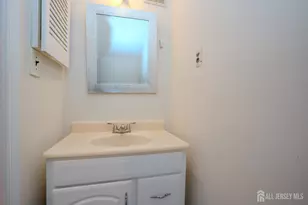 4 Pond View Dr, Plainsboro Township, NJ 08536 - Photo 14
