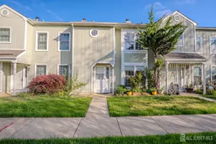 4 Pond View Dr, Plainsboro Township, NJ 08536 - Photo 2