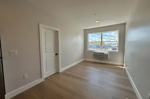 213 French St, New Brunswick, NJ 08901 - Photo 4