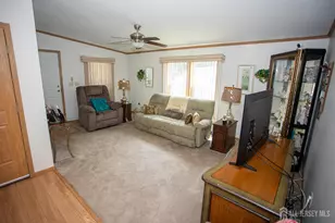 19 Sheryl Ct, Spotswood, NJ 08884 - Photo 2