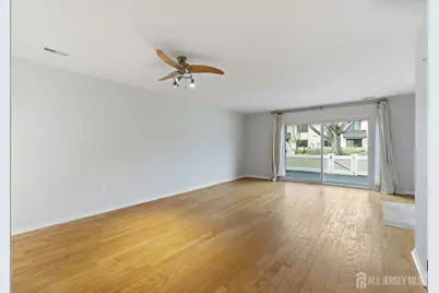 60 Hampshire Drive, Plainsboro Township, NJ 08536 - Photo 8