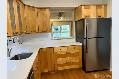60 Hampshire Drive, Plainsboro Township, NJ 08536 - Photo 32