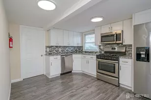14 Elmer Ave, Monroe Township, NJ 08831 - Photo 12