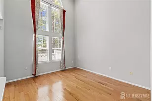 302 Wellington Park Dr, South Brunswick Township, NJ 08540 - Photo 10