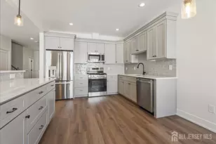 121 Teeple Pl, South Plainfield, NJ 07080 - Photo 12