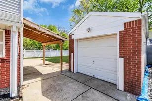 52 Walnut St, Edison, NJ 08817 - Photo 16