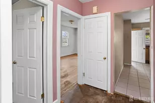 35 Melbourne Ct, Woodbridge Township, NJ 07095 - Photo 14
