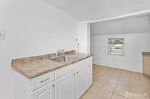 35 Melbourne Ct, Woodbridge Township, NJ 07095 - Photo 18