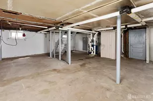 35 Melbourne Ct, Woodbridge Township, NJ 07095 - Photo 28