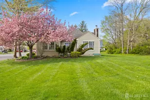 173 Concordia Cir, Monroe Township, NJ 08831 - Photo 8