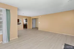 173 Concordia Cir, Monroe Township, NJ 08831 - Photo 18