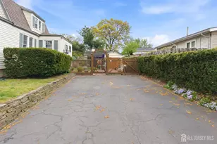 114 Ocean Blvd, Old Bridge Township, NJ 07735 - Photo 4