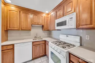 1 Chelsea Ct, Sayreville, NJ 08859 - Photo 14
