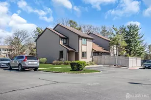 1 Chelsea Ct, Sayreville, NJ 08859 - Photo 4