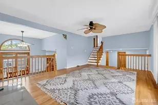 17 Hollywood Dr, Woodbridge Township, NJ 07095 - Photo 8