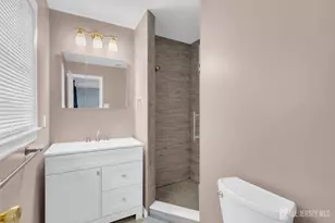 17 Hollywood Dr, Woodbridge Township, NJ 07095 - Photo 26