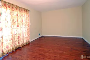 21 Rosewood Ct, Sayreville, NJ 08872 - Photo 8