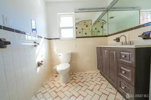 1308 Merrywood Dr, Edison, NJ 08817 - Photo 46