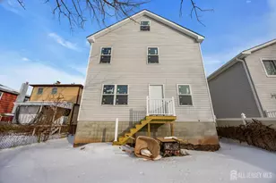 25 Fiat Ave, Iselin, NJ 08830 - Photo 10