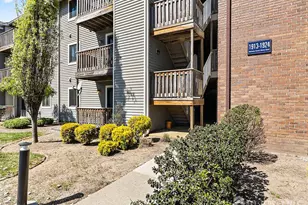 1913 Ravens Crest Dr, Plainsboro Township, NJ 08536 - Photo 2