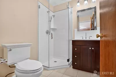 1 Wakefield Drive, Edison, NJ 08820 - Photo 14