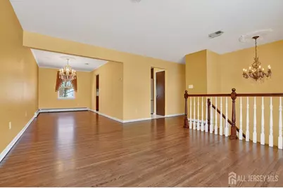 1 Wakefield Drive, Edison, NJ 08820 - Photo 6