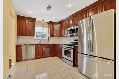 1 Wakefield Drive, Edison, NJ 08820 - Photo 10