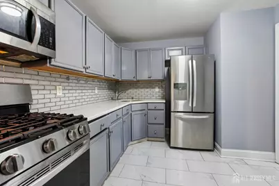 396 College Drive, Edison, NJ 08817 - Photo 4