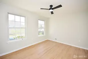 24 Straton Ct, Sayreville, NJ 08859 - Photo 2