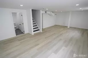 25 Menlo Ave, Menlo Park Terrace, NJ 08840 - Photo 32
