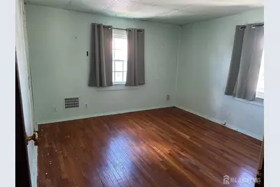 536 Alice Place, Woodbridge Township, NJ 07095 - Photo 6