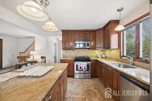 190 Parker St, Sayreville, NJ 08879 - Photo 6
