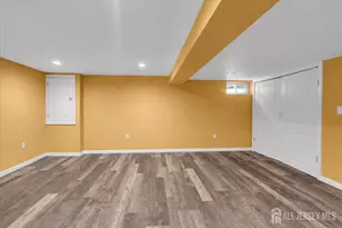 95 E Calvert Ave, Edison, NJ 08820 - Photo 36