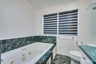 122 Dewolfe Street, Edison, NJ 08817 - Photo 28