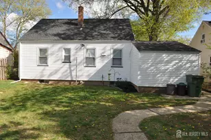 213 Old Post Road Rd, Edison, NJ 08817 - Photo 4