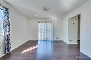 1315 Edison Glen Terrace, Edison, NJ 08837 - Photo 8