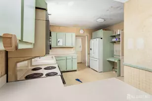 19 Clinton Pl, Metuchen, NJ 08840 - Photo 10
